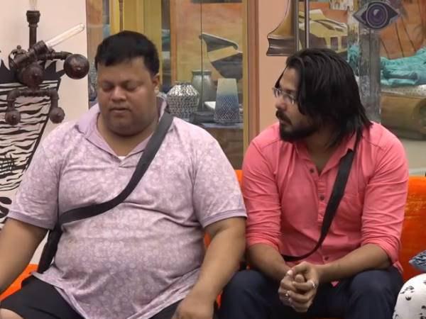 മോശമായി സംസാരിച്ചു