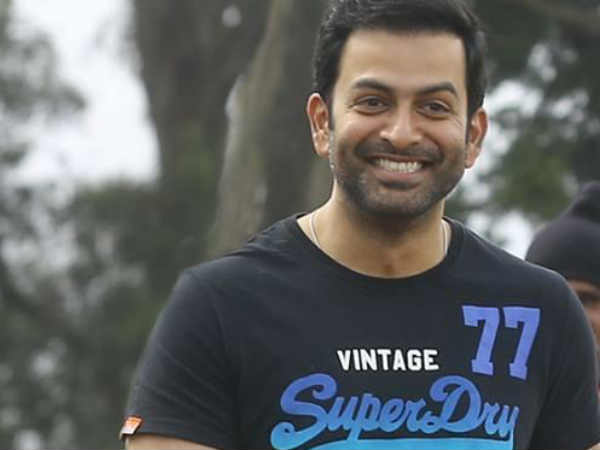  പൃഥ്വിയുടെ അച്ഛനായി രഞ്ജിത്