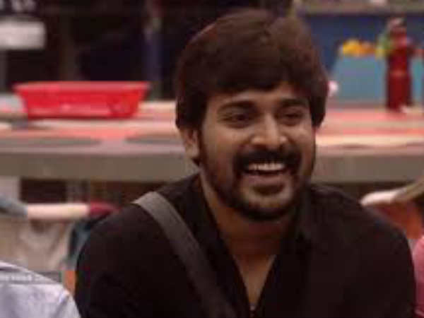  അതിഥി ശ്രീനീഷിനോടൊപ്പം