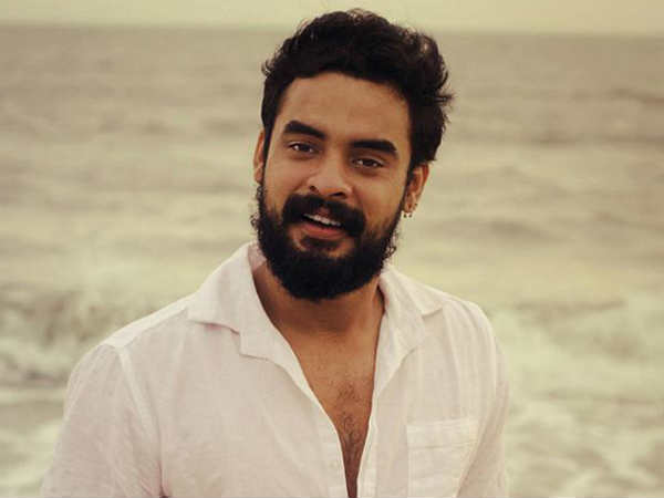  ട്രോളി  ആരാധകർ 