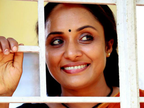 അവാര്‍ഡ് വാങ്ങാന്‍ പോയി