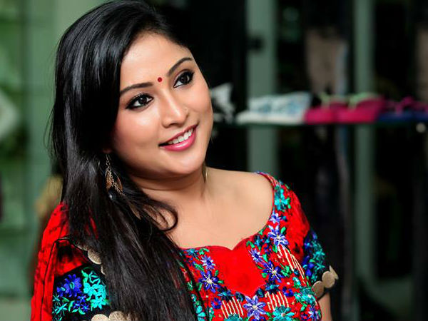 അര്‍ച്ചനയുടെ പെരുമാറ്റം