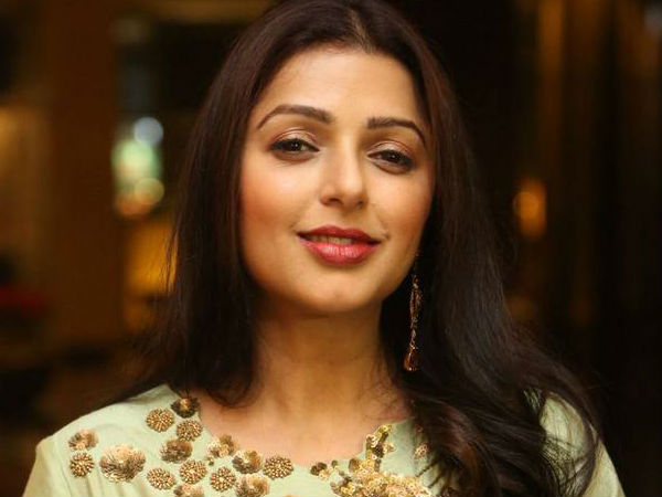 തമിഴിലേക്ക്