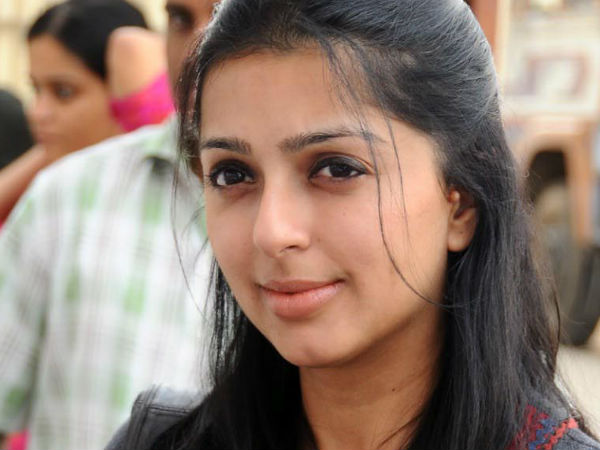 മലയാളത്തിലേക്ക്