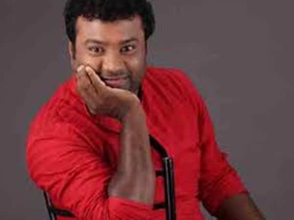  ഹെലികോപ്റ്റര്‍ വരുമ്പോള്‍ പ്രതീക്ഷ