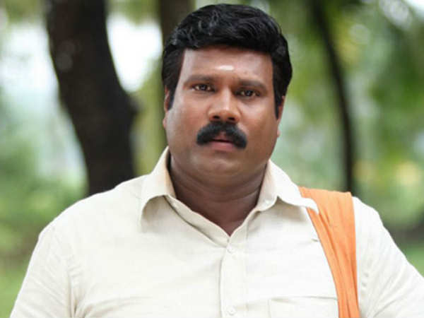  ബന്ധു വീട്ടിലേയ്ക്ക് 