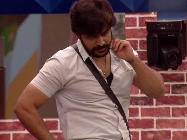 ശ്രിനിഷ് അവതരിപ്പിച്ചത്