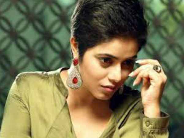 ഡയലോഗ് പറയാന്‍ പാടുപെട്ടു 
