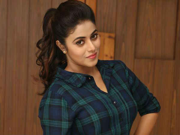  ആ വേഷത്തിലേക്ക് നിര്‍ദേശിച്ചത് 