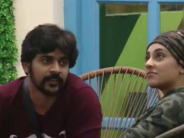  ബിഗ് ബോസ് ഹൗസിലെ പ്രണയ ജോഡികൾ