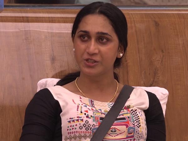 അഞ്ജലിക്ക് പകരം ആര് വരും?