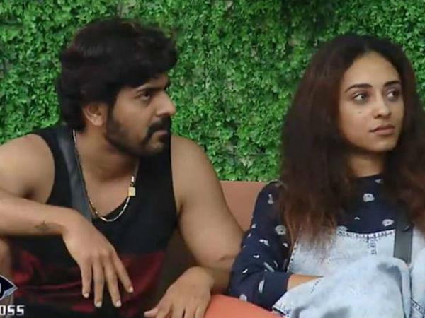 മോതിരം തിരികെ നല്‍കി
