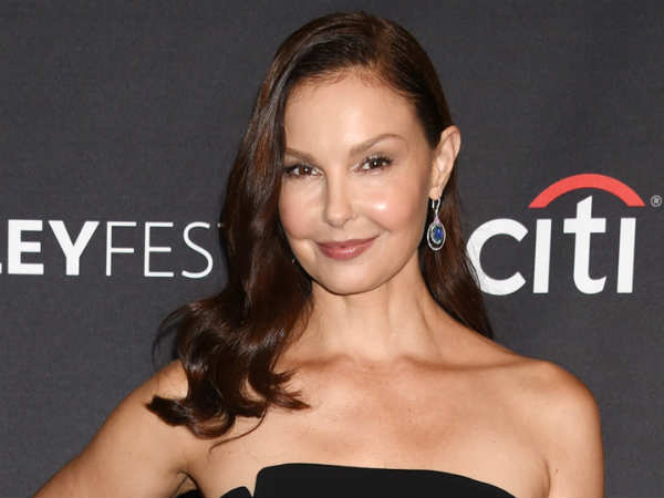 15ാം വയസ്സിൽ മൂടിവെച്ചു