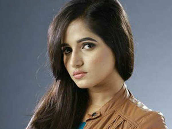 അതിഥി സെൽഫിഷാണ്