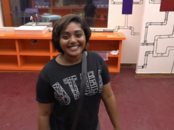 എയ്ഞ്ചലിനെ കൊണ്ടുപോകാന്‍ സമ്മതിക്കണം