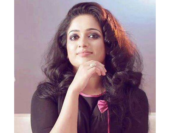 ഫാന്‍സ് ഗ്രൂപ്പുകള്‍ സജീവം