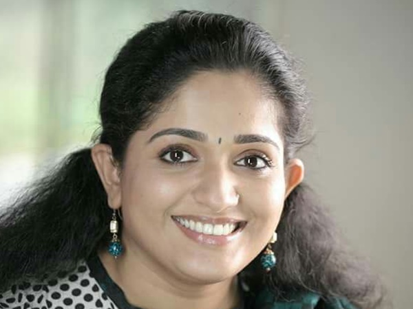  മീനാക്ഷിക്ക് നല്‍കിയ പിന്തുണ