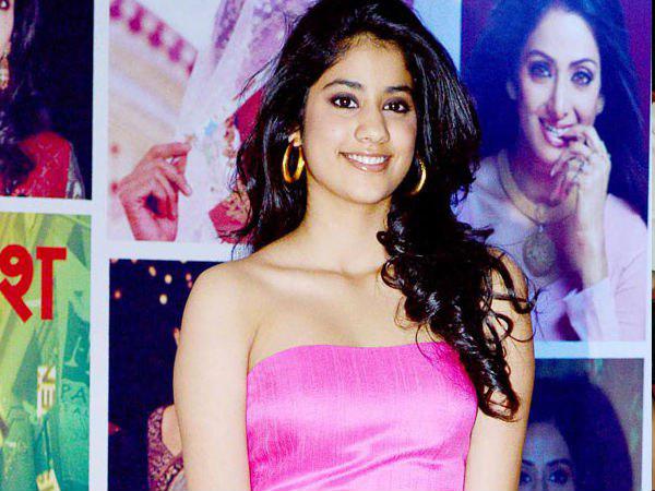 ഇഷാനൊപ്പമുള്ള ചിത്രങ്ങള്‍