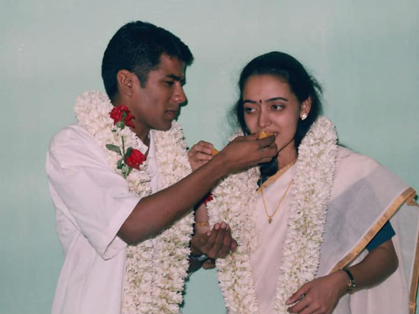 മധുരം പങ്കുവെച്ച് തുടക്കമിട്ടു