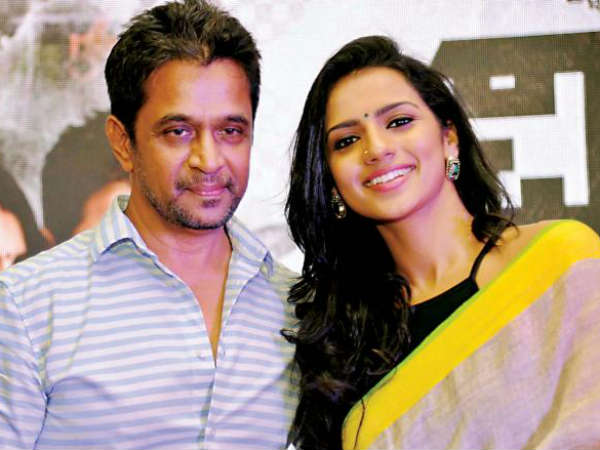 സീൻ  അർജുൻ മാറ്റി എഴുതിച്ചു