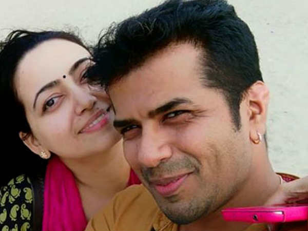  ലക്ഷ്മിയോട് പറയരുതെന്ന് നിർദ്ദേശം