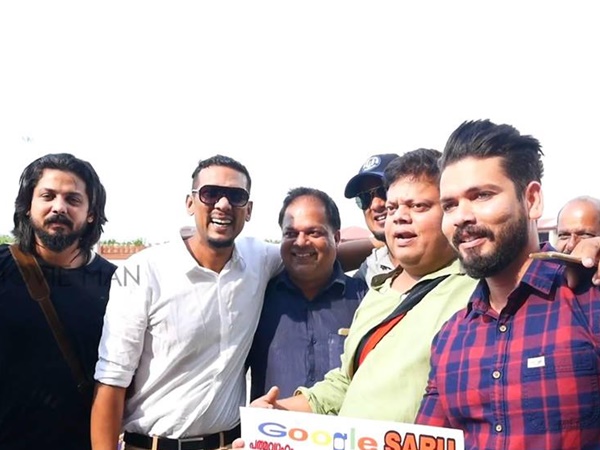  ആര്‍മിക്കൊപ്പം 