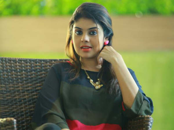 സിനിമയെ തെരുവിൽ വലിച്ചിടരുത്