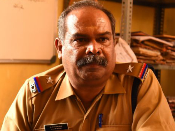  റൂമിലേക്ക് വന്നു..