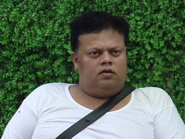 നിലപാടുകള്‍ 