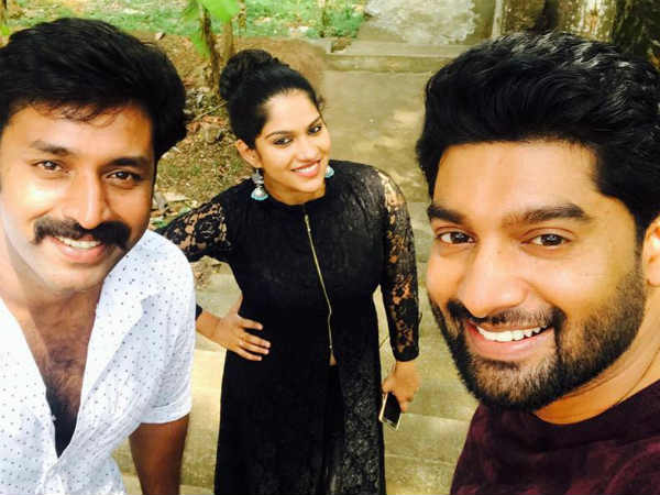  ആരാധകര്‍ രംഗത്ത്