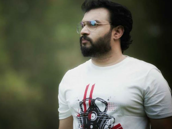 കലാജീവിതം തുടങ്ങിയത്