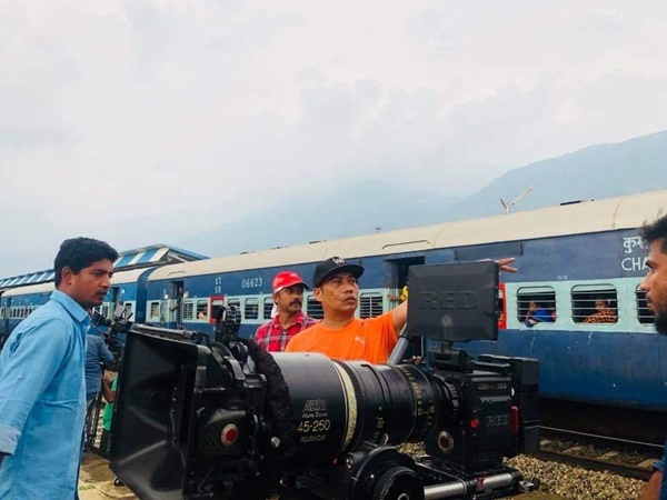 റൊമാന്റിക് ആക്ഷന് ചിത്രം