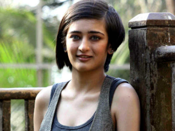 ലീക്കായത് തന്റെ ചിത്രങ്ങൾ