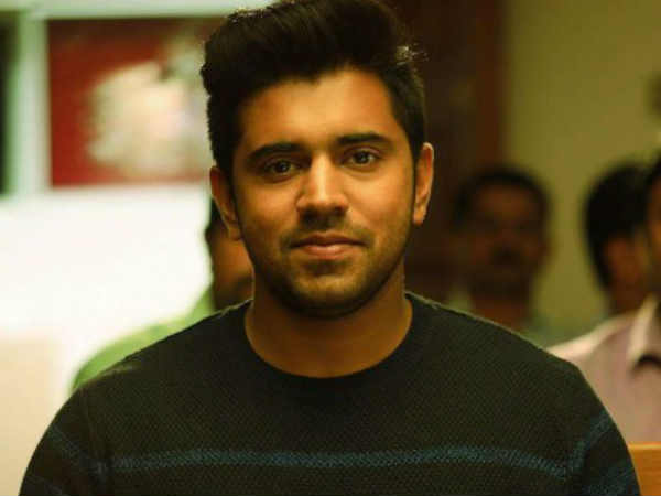  ക്ലാസ് കട്ട് ചെയ്ത കണ്ട സിനിമ