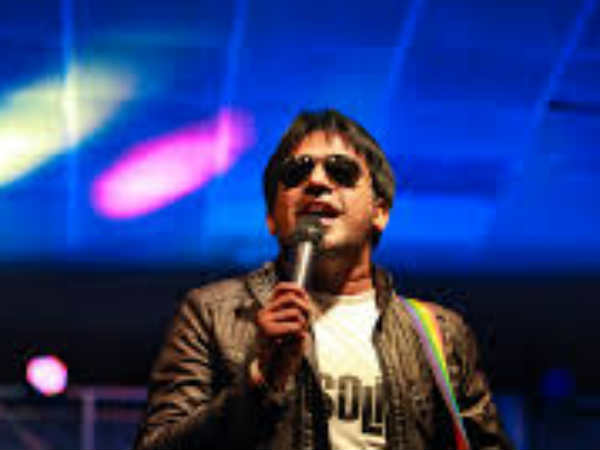   മൂന്ന്  സിനിമകൾ