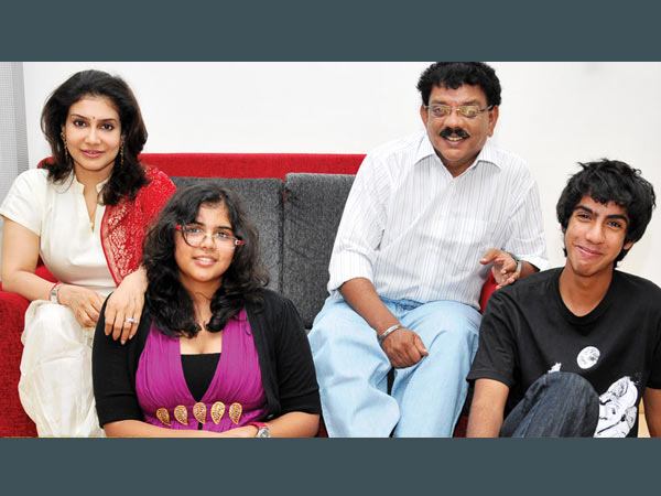 അച്ഛന്റെ വിമര്‍ശനം