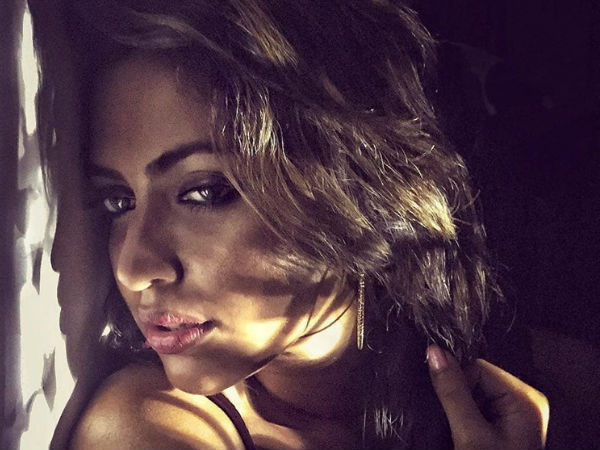  തിരക്കിലാണ് അമല