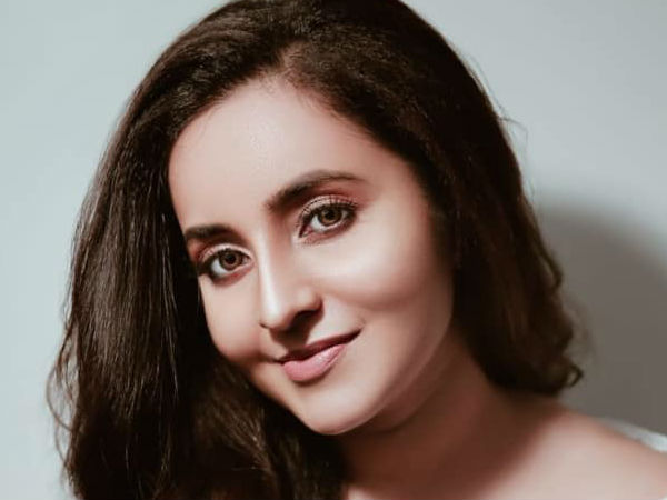 പുറത്താക്കാന്‍ ശ്രമിക്കുന്നു എന്ന് നടി