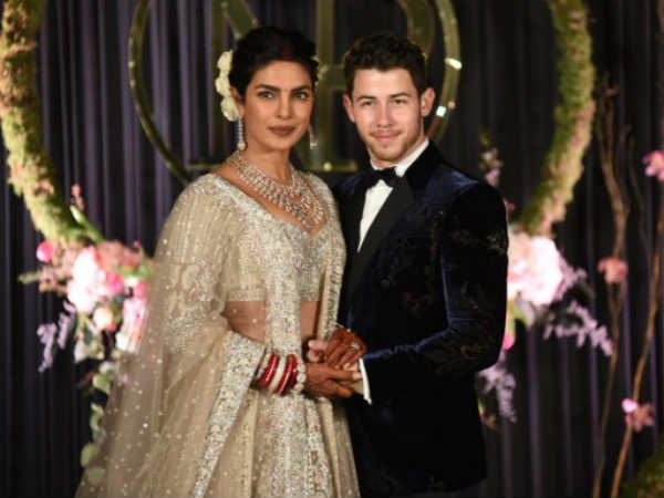 ആറ് നിലകളുളള കേക്ക്