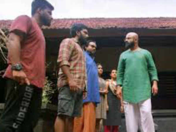 ആകാംക്ഷ സൃഷ്ടിക്കുന്ന ടീസർ