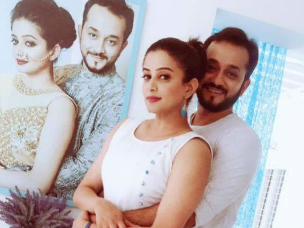 മുസ്തഫയ്‌ക്കൊപ്പം