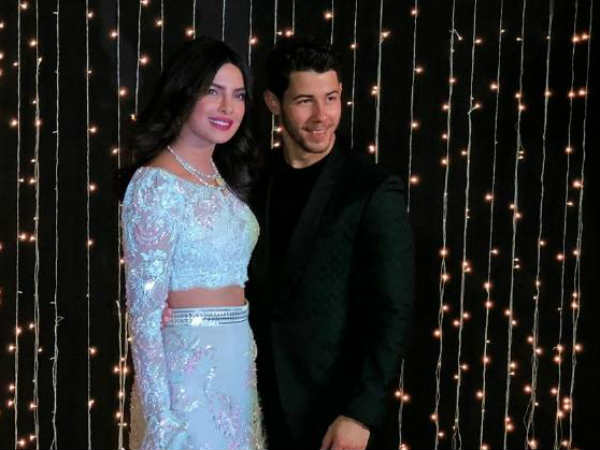  റിസപ്ഷൻ തകർത്തു