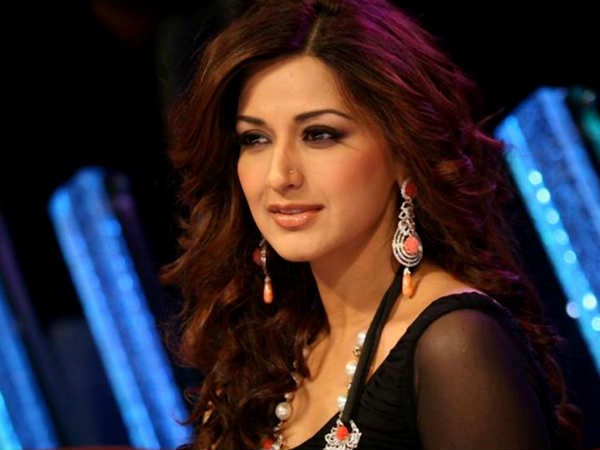 മുടി ബ്ലോ ഡ്രൈ