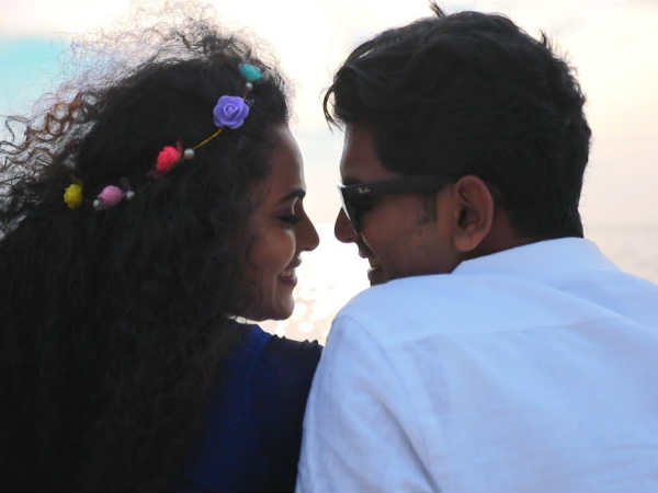 ചാറ്റ് ഷോ ടീസർ