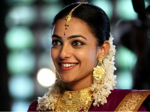 നായകനെ നോക്കിയല്ല