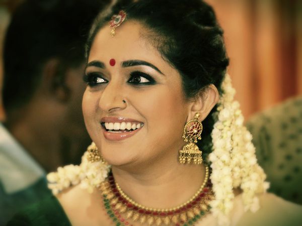 കാവ്യ മാധവന്‍