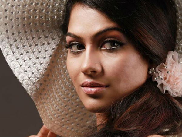 മേയില്‍ വന്നാല്‍ മതി