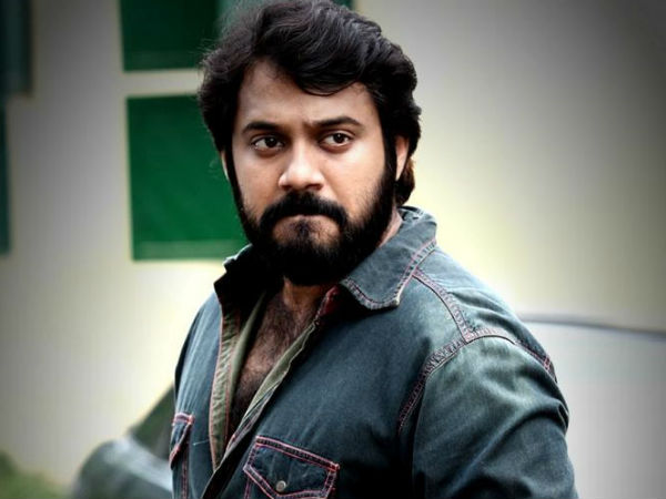 മുഖത്ത് പുഞ്ചിരി