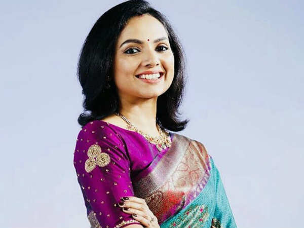 വീണ്ടും മേക്കപ്പ് ഇട്ടത് വർഷങ്ങൾക്ക് ശേഷം