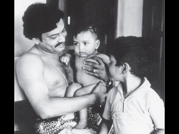 അച്ഛന് സമര്‍പ്പിക്കുന്നു